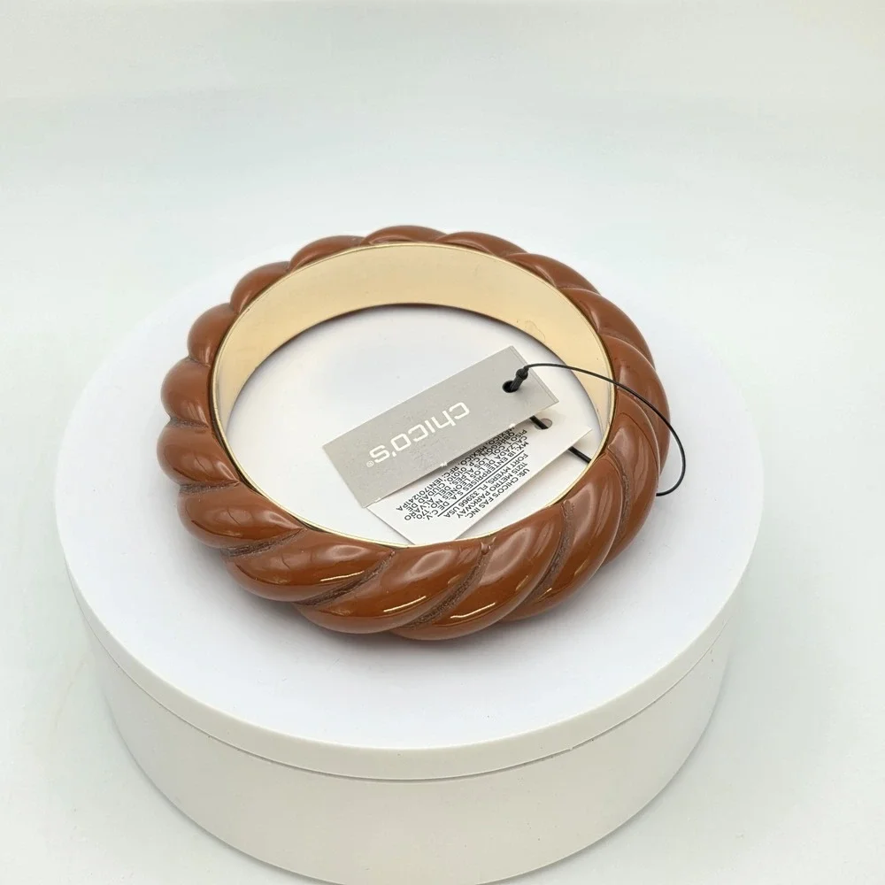 New! CHICO'S‎ Bria Terracotta Bracelet Resin Acrylic Bangle Gold Tone New W Tags